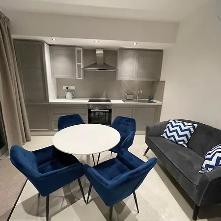 Апартаменты Sunnyside Penthouse