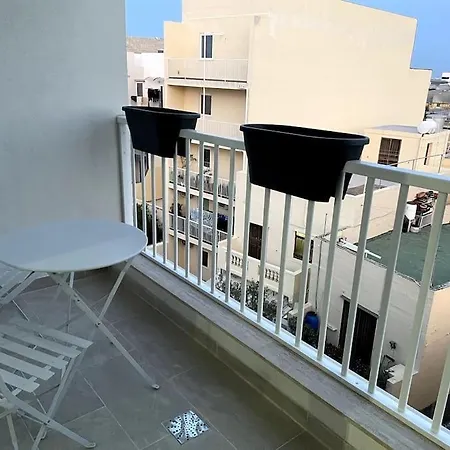 Апартаменты Sunnyside Penthouse