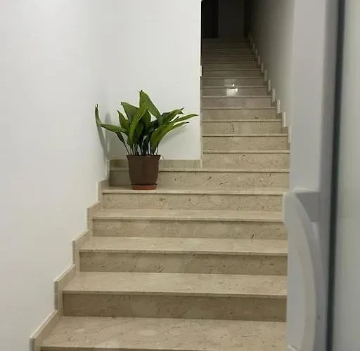 Sunnyside Penthouse Appartement *